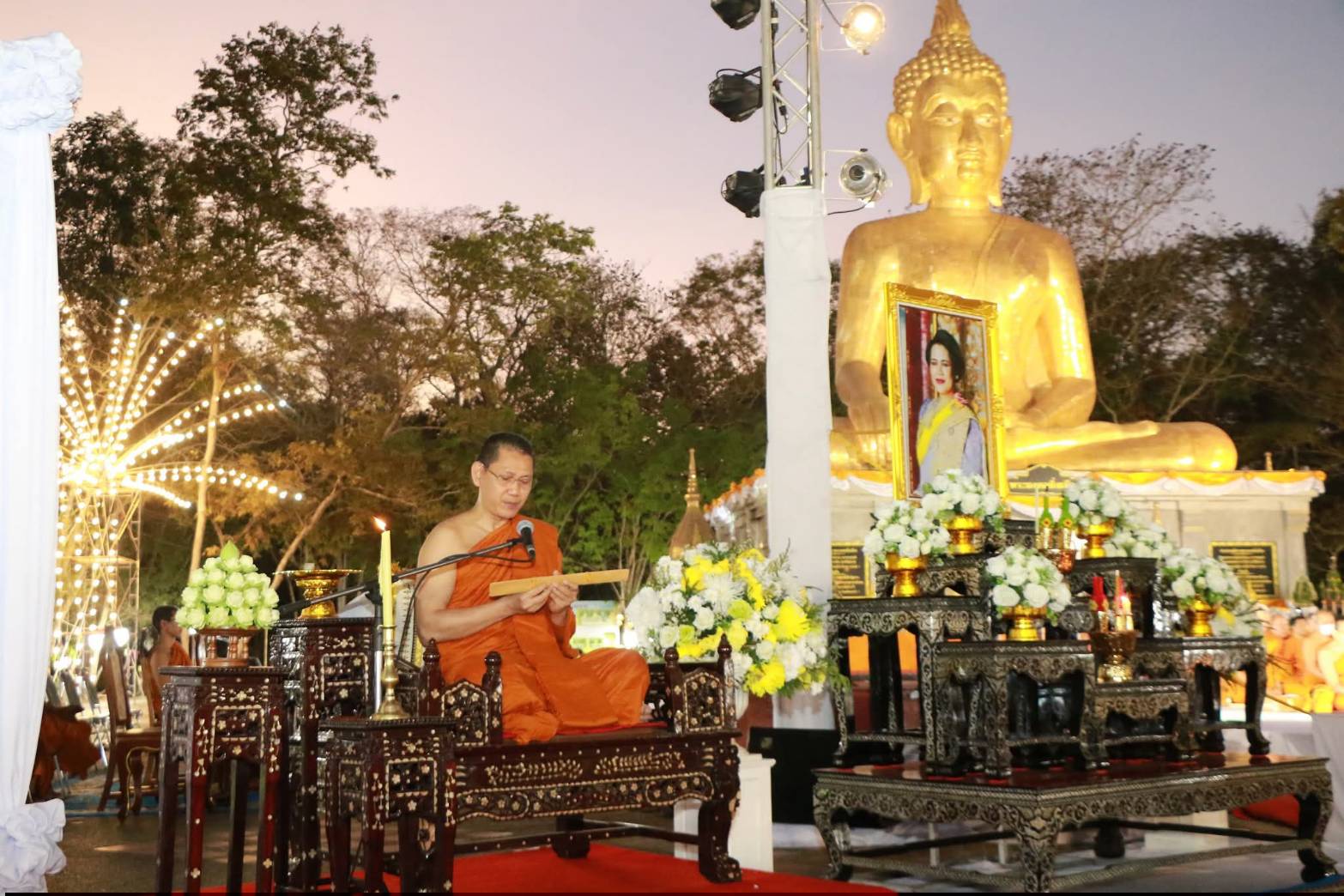 title - ร่วมพิธีบำเพ็ญกุศลและแสดงความอาลัย ในวาระครบ 100 วัน (สตมวาร) แห่งการสวรรคต สมเด็จพระนางเจ้าสิริกิติ์ พระบรมราชินีนาถ พระบรมราชชนนีพันปีหลวง